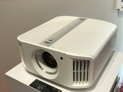 JVC DLA-N5 weiss 4K UltraHD HDR 3D Beamer