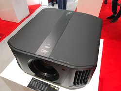 JVC DLA-N7 Heimkino Aktuell Edition schwarz (Aussteller mit 27 Stunden)